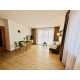 Apartment mit Balkon