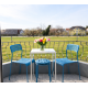 Apartment mit Balkon